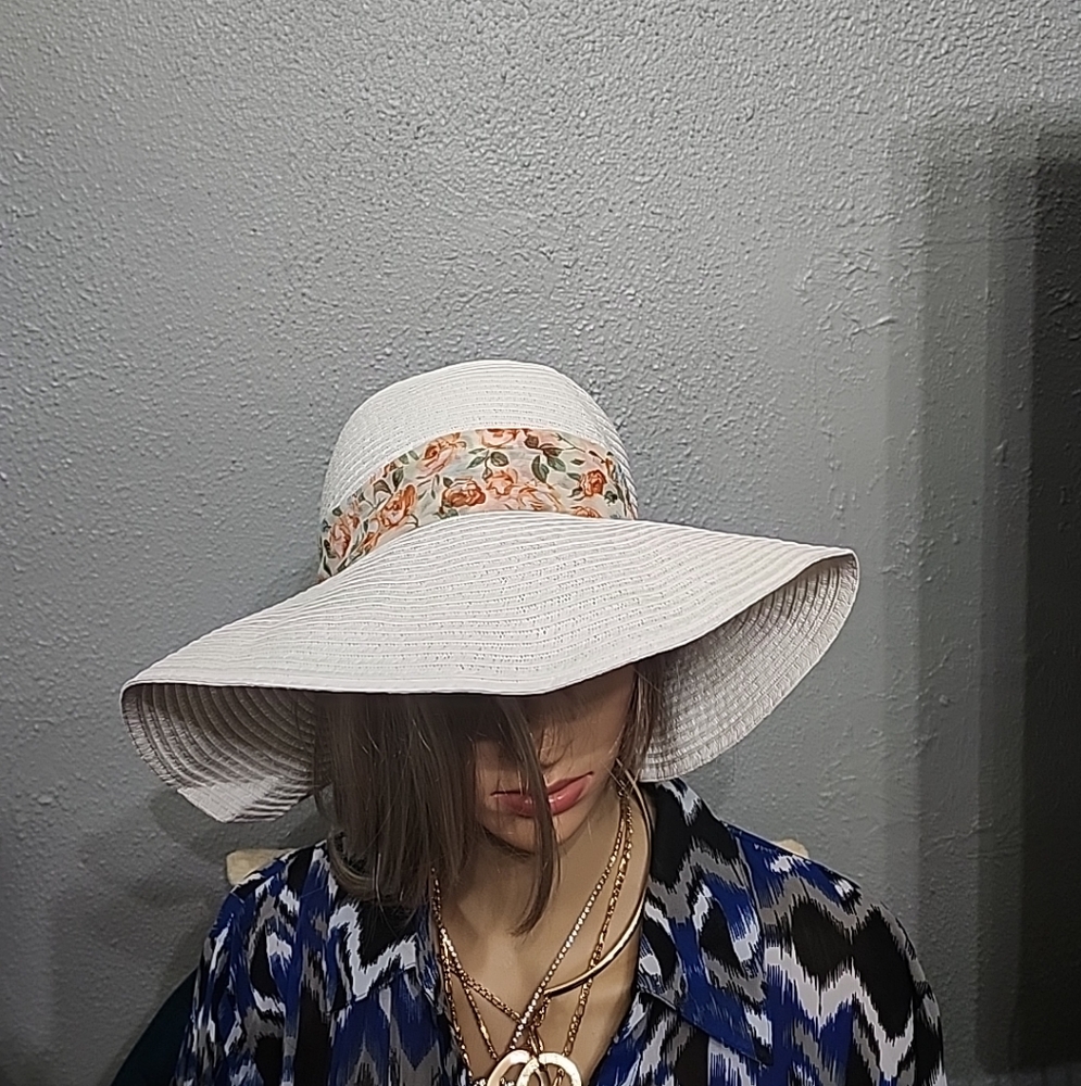Straw Hat With Floral Orange and White Wide-Brim Hat New